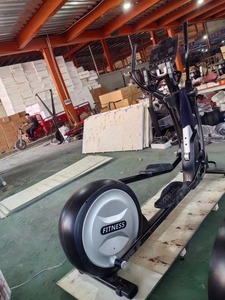 Vélo <span class=keywords><strong>elliptique</strong></span> professionnel <span class=keywords><strong>de</strong></span> haute qualité, équipement <span class=keywords><strong>de</strong></span> fitness d'intérieur magnétique <span class=keywords><strong>haut</strong></span> <span class=keywords><strong>de</strong></span> <span class=keywords><strong>gamme</strong></span>, incline commerciale - Product Image 2