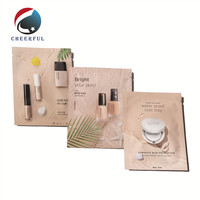 Petit échantillon en sachet aluminium pour cosmétiques : crème solaire, sérum, soin de la peau, crème visage – Sachets plastiques personnalisables avec logo