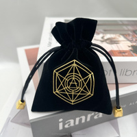 Kantong Beludru Mewah Custom dengan Logo Cetak Stamping Emas, MOQ Rendah dan Harga Terjangkau, Kantong Serut Beludru untuk Perhiasan dan Hadiah