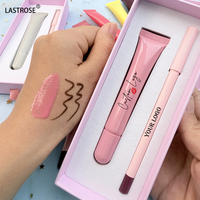 Kit Lèvres en Gros 2-en-1 : Rouge à Lèvres Liquide Longue Tenue, Brillant à Lèvres Végétalien et Crayon à Lèvres – Marque Privée