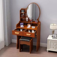 Coiffeuse intégrée moderne avec rangement pour petits appartements, chambre à coucher, baie vitrée, style célébrité internet, en bois