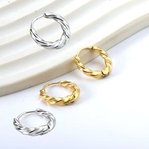 Pendientes de Aro Geométricos de Acero Inoxidable con Baño de Oro de 18K, Diseño Trenzado, Venta al por Mayor para Mujer - Product Image 1