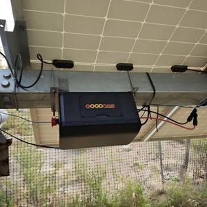 Réduisez le temps et les coûts : Nos contrôleurs de suivi <span class=keywords><strong>solaire</strong></span> (TCU) offrent une installation et une mise en service rapides et faciles. - Product Image 2