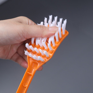 Brosse de toilette à poils en nylon avec boucle de suspension, couleurs assorties, brosse de nettoyage pour salle de bain - Product Image 2