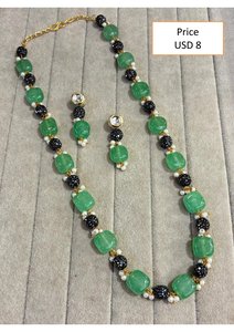Conjunto de Joyería Artesanal con Cuentas, Collar Largo y Pendientes a Juego, Accesorio de Moda Étnica para Mujer - Product Image 2