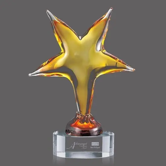 جوائز نجوم ذهبية وحمراء رائعة على شكل ستار لتحقيق التعاون من الزجاج الفني جوائز يمكن تقديمها كهدية للأعمال