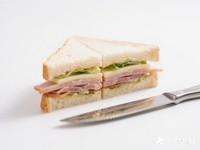 Coupe-sandwich automatique à ultrasons Wanlisonic 220V, équipement de boulangerie industriel facile à utiliser avec pompes pour les nouveaux restaurants