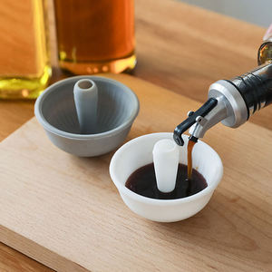 Entonnoir passoire en silicone à large ouverture, grand diamètre, portable et pliable, pour verser huile, lait en poudre, haricots – Outil de cuisine - Product Image 4