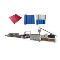 Machine d'extrusion pour la fabrication de tuiles de toiture en PVC ASA à double vis, hautement ondulées et vernissées, ligne de formage de panneaux de toiture