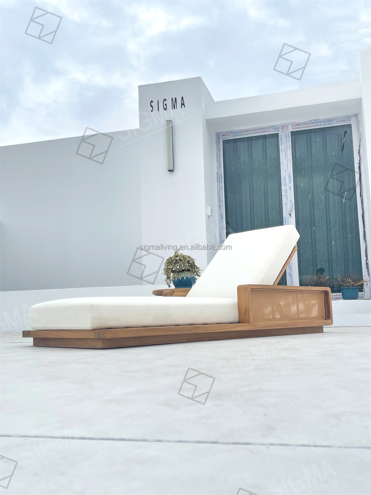 Factory All Weather Outdoor Furniture Modern Wood Chaise Garden Daybed Luxury Solid Wooden Teak Beach Sun Lounger