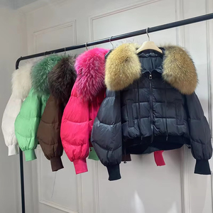 معطف شتوي فاخر مقاوم للماء للنساء من البط الأبيض فرو الراكون الطبيعي الحقيقي مقاس كبير دافئ سميك - Product Image 6