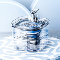 Fontaine à eau automatique pour animaux de compagnie de 2 L, entièrement transparente en PC, niveau d'eau visible, filtre multiple, fontaine silencieuse pour chats