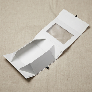 Scatola di Alta Qualità Anti-Graffio in Cartone Avorio per Confezioni Regalo di Abbigliamento per Bambini, Scatola con Coperchio Ribaltabile, Finestra in Plastica Trasparente, Chiusura Magnetica, Goffratura - Product Image 2