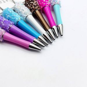 Stylos en plastique DIY avec perles de diamant scintillantes, personnalisables, durables et brillants pour le plaisir et les cadeaux - Product Image 3