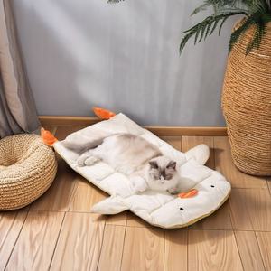 Cama de verano más fresca para gatos y animales grandes Patrón de pato Colchón suave para mascotas Estilo lindo Venta al por menor disponible - Product Image 3