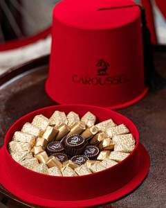 लक्जरी कैंडी पैकेजिंग के लिए ढक्कन के साथ कस्टम राउंड सिलेंडर चॉकलेट उपहार बॉक्स और हैंडल के साथ खुदरा प्रदर्शन - Product Image 4