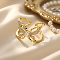 Bague en zircone pour femme avec perle d'eau douce, délicate et élégante, ajustable, à bande ouverte, parfaite comme cadeau de fiançailles