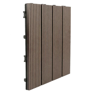 Piastrelle in composito di plastica di <span class=keywords><strong>legno</strong></span> fai-da-te da 300*300mm piastrelle <span class=keywords><strong>per</strong></span> decking in wpc ad incastro <span class=keywords><strong>per</strong></span> <span class=keywords><strong>giardino</strong></span> <span class=keywords><strong>patio</strong></span> esterno - Product Image 4