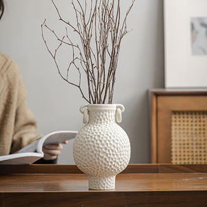 Jarrón blanco de cerámica estilo Wabi-Sabi, jarrón hidropónico mate Retro Bump textura Vintage con bisagras, florero de mesa para decoración del hogar - Product Image 2