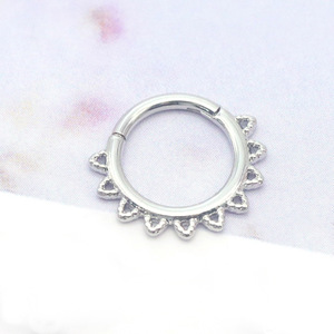 Anillo de Nariz de Acero Inoxidable con Flor DQ00116, Joyería de Titanio para Perforaciones de Nariz - Product Image 4