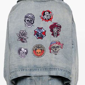 Patch brodé personnalisé Goth Rock Punk avec motif de crâne, à thermocoller, pour vêtements et vestes - Product Image 2