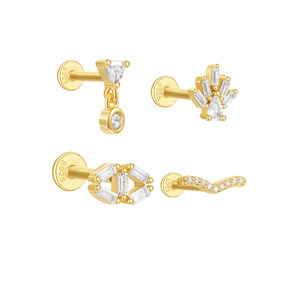 Pendientes de Aro Geométricos de Plata de Ley S925 con Diseño de Triángulo y Circonita, para Cartílago, Modernos para Mujer - Product Image 1
