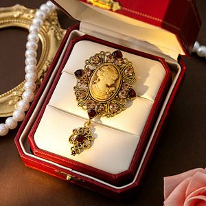 Baroque ovale camée <span class=keywords><strong>broche</strong></span> rétro résine reine tête pendentif dame broches bijoux pour femmes fête cadeau cadeau - Product Image 5