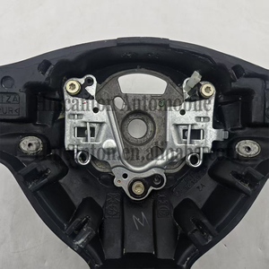 Volant en cuir perforé de haute qualité pour BMW E46, vente en gros - Product Image 2