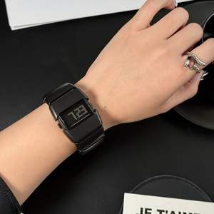 <span class=keywords><strong>Reloj</strong></span> Multifuncional Retro <span class=keywords><strong>Futurista</strong></span> para Hombre, <span class=keywords><strong>Reloj</strong></span> Digital de Silicona con Pantalla, Alarma, Fecha, Electrónico, Gran Venta - Product Image 6