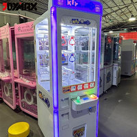 Joymax Toptan Jetonlu Eğlence Merkezi Altın Anahtarlı Oyuncak Makinesi Mini 9 Delikli Anahtar Ustası Pençe Vinç