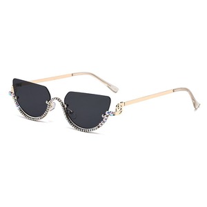 Lunettes de soleil œil de chat demi-cerclées avec monture perlée, protection UV400 pour femme, protection solaire tendance - Product Image 4