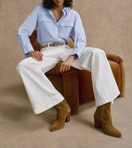 Blusa de Mujer Estilo Oficina, Color Azul, 100% Algodón, Cuello Camisero, Manga Larga, Detalle Festoneado, Tejido Transpirable Antipilling - Product Image 3