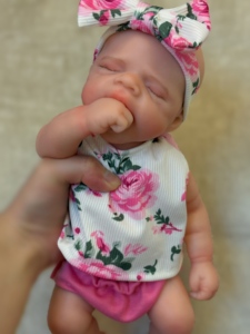 Muñeca Bebé Realista de 13 Pulgadas, Muñeca de Moda, Juguete Suave, Ojos Cerrados, Posable, Hecha a Mano, de Silicona Completa, Set de Regalo de Bebé Niña Realista - Product Image 5