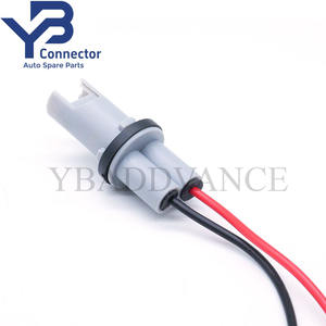 Auto Auto Innen lampe Verlängerung Keil Hard Adapter Sockel Lampen fassung T10 / W5W T10 W5W - Product Image 5