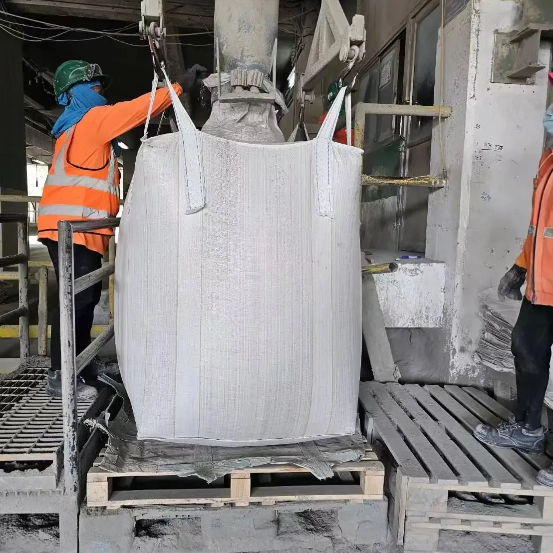 Hesheng sacos grandes FIBC de armazenamento externo reutilizáveis em PVC granel personalizados OEM 1000kg 2000kg para a indústria da construção