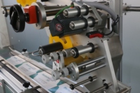 Etiqueteuse automatique électrique pour timbres de taxe sur la consommation avec contrôle PLC