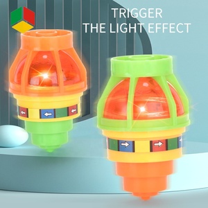 Giocattolo Blaster con Proiettili QS Toys per Ragazzi, Pistola Spaziale EVA con Luce e Disco Volante Giroscopico - Product Image 4