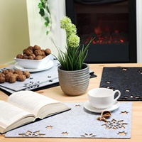 Napperon en feutre durable gris foncé et clair de rectangle de décoration de table de salle à manger de Noël de Offre Spéciale avec le motif évidé fait sur commande d'étoile