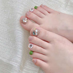 <span class=keywords><strong>เล็บ</strong></span><span class=keywords><strong>เท้า</strong></span>ปลอม<span class=keywords><strong>เจ</strong></span><span class=keywords><strong>ล</strong></span>นิ่ม<span class=keywords><strong>ล</strong></span>ายสวยแบบขายส่ง ใช้ซ้ำได้ <span class=keywords><strong>สี</strong></span><span class=keywords><strong>เขียว</strong></span>วิ้งประดับเพชร - Product Image 1