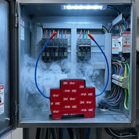 Autocollants thermiques anti-incendie rouges à fixation sur rail pour l'extinction des incendies de classe A dans les armoires de distribution UPS