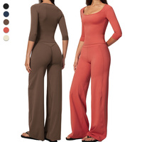 Ensemble de sport 2 pièces en nylon brossé doux et spandex pour femme, haut à col carré et manches courtes, leggings évasés taille haute, ensembles de yoga