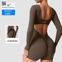 Combinaison de sport à manches longues confortable et élégante pour femmes, combinaison de gym avec shorts pour le yoga