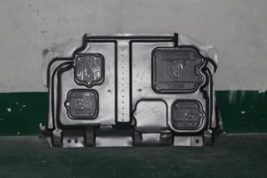 แผ่นกันลื่นสำหรับ <span class=keywords><strong>Toyota</strong></span> Prius 2012อุปกรณ์เสริมสำหรับ3D เหล็กอลูมิเนียม - Product Image 4