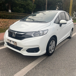 Honda Fit GAC 2018 1.5L CVT, Berlina Confortevole, Interni Chiari, Pneumatici R15, Trazione Anteriore, Basso Chilometraggio, Auto Usata, Honda Jazz - Product Image 2