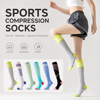 Chaussettes de compression pour femmes, chaussettes athlétiques à haute pression, hauteur genou, pour la course à pied, la corde à sauter, le cyclisme, l'entraînement en salle de sport
