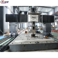 Centre d'usinage CNC à double colonne mobile GMC130520 13m, type portique à colonne mobile pour usinage au sol