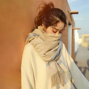 2023仿羊绒围巾新款设计冬季披肩女式加厚保暖流苏韩版围巾
