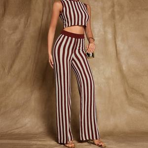 Nuevo conjunto informal de dos piezas, pantalones de manga corta a rayas de punto con conjuntos de punto transpirables para mujer - Product Image 2