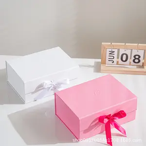 Mu Inklapbare A4 Vierkante Klik Dicht Roze Magnetische Sluiting Op Maat Geschenkdoos Met Verwisselbaar Lint