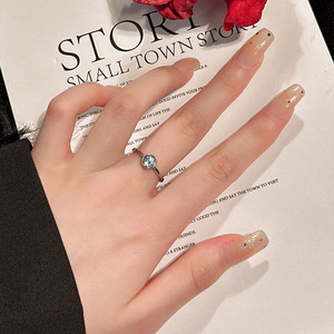 Anillos ajustables solitarios de topacio azul con corte redondo de 5 mm y bisel simple, plata de ley 925, joyería fina que no se deslustra, para mujer - Product Image 2